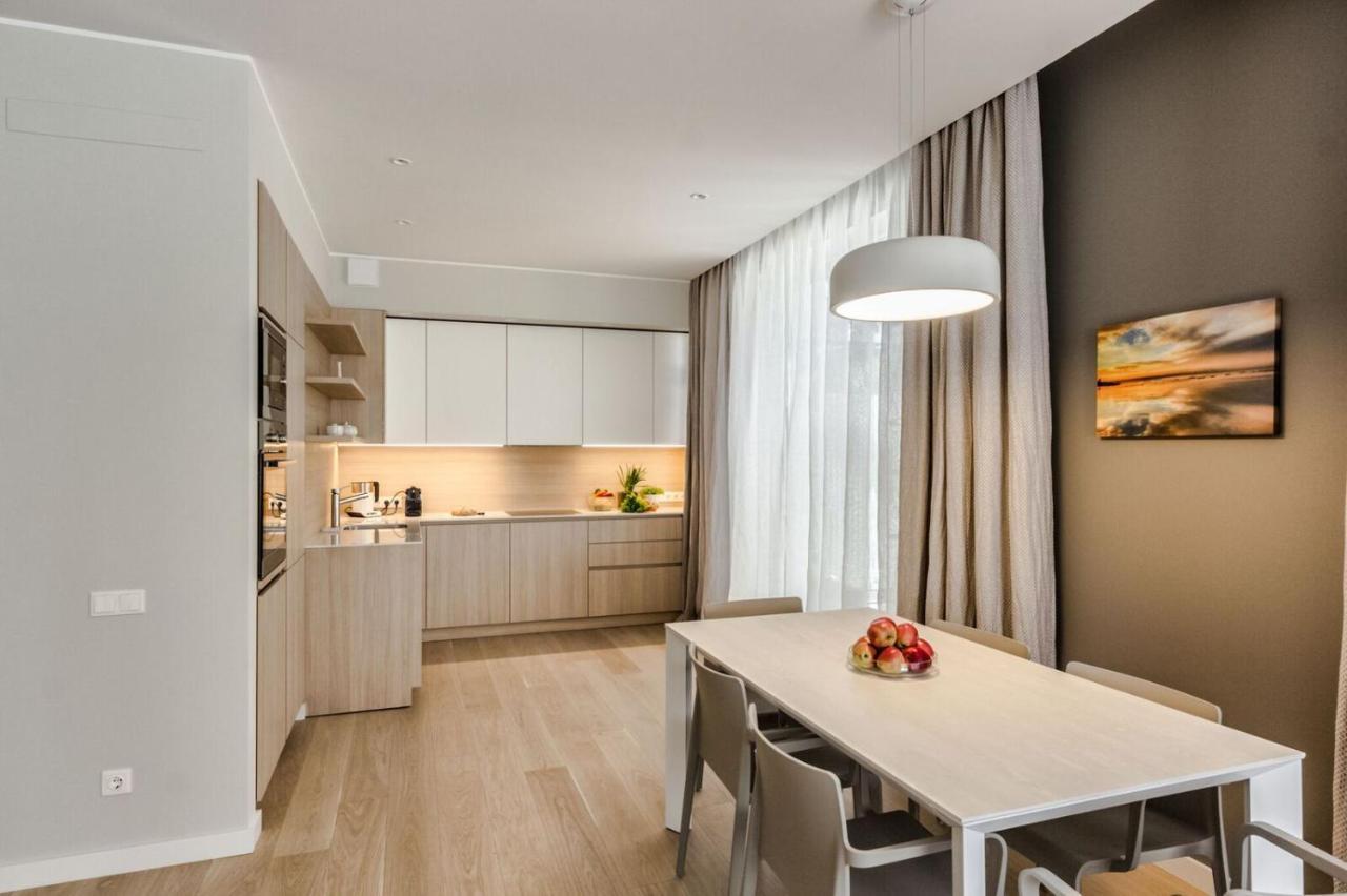 Osobnyak Aparthotel ยูร์มาลา ภายนอก รูปภาพ