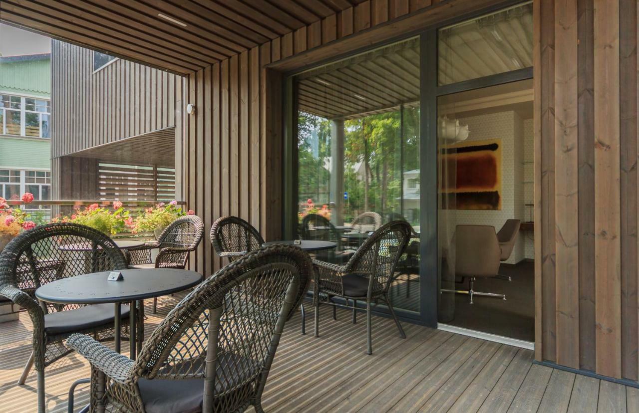 Osobnyak Aparthotel ยูร์มาลา ภายนอก รูปภาพ