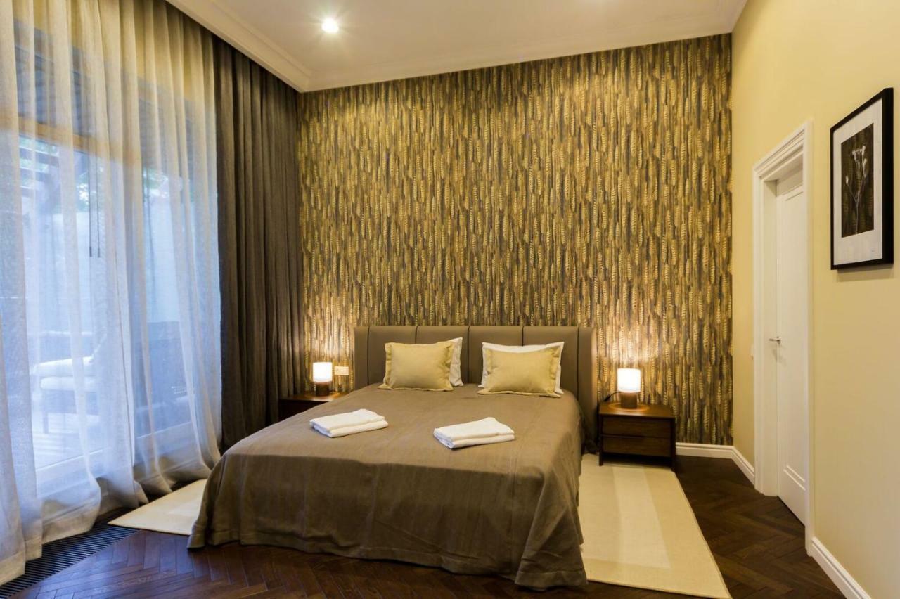 Osobnyak Aparthotel ยูร์มาลา ภายนอก รูปภาพ
