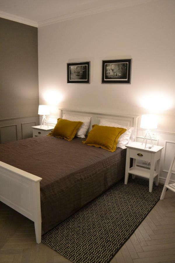 Osobnyak Aparthotel ยูร์มาลา ภายนอก รูปภาพ
